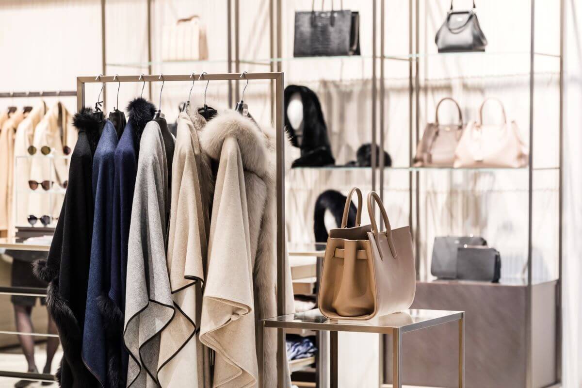 magasin de mode de luxe