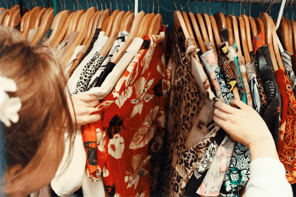 Comment acheter des vêtements avec un budget limité : les meilleurs conseils 1 Shopping Fouille 1