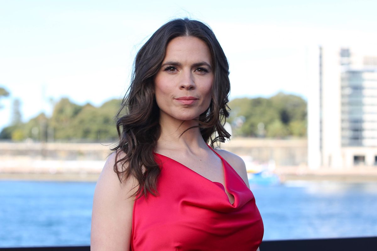 «Mission impossible: Dead Reckoning»: Hayley Atwell blessée par les rumeurs d’idylle avec Tom Cruise