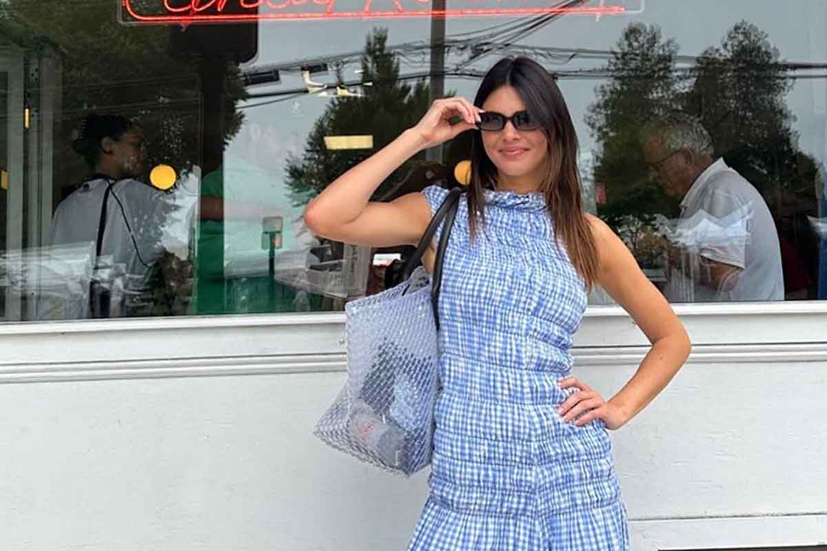 LA ROBE À SMOCKS S'IMPOSE CET ÉTÉ