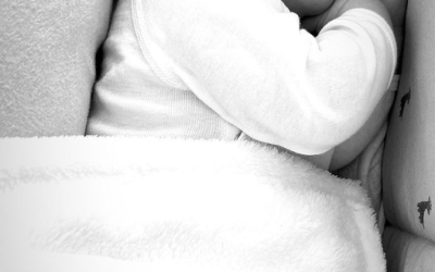 Baptiste Giabiconi révèle enfin le visage de son adorable fils ! Découvrez les toutes premières photos exclusives qui vont vous faire fondre !