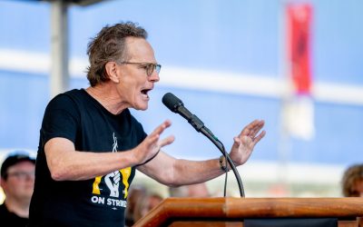 Bryan Cranston, l’acteur de renom, fait une entrée fracassante dans le mouvement de grève à Hollywood ! Découvrez pourquoi il a décidé de rejoindre cette lutte historique.