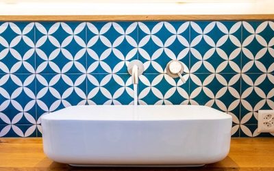Découvrez la décoration murale rustique parfaite pour sublimer votre lavabo !