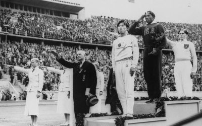 Découvrez la véritable histoire qui a bouleversé les Jeux Olympiques d’Hitler: Le jour où Jesse Owens a tout gâché