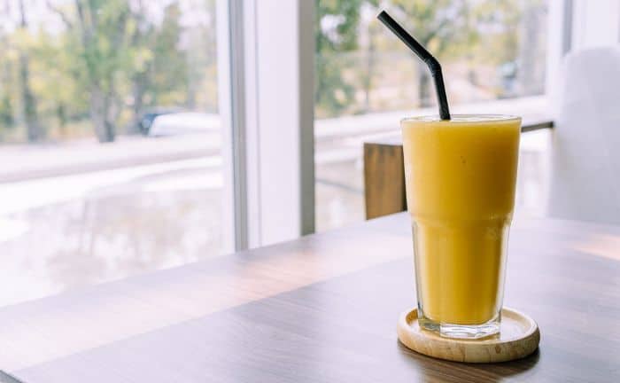 Smoothie café et mangue