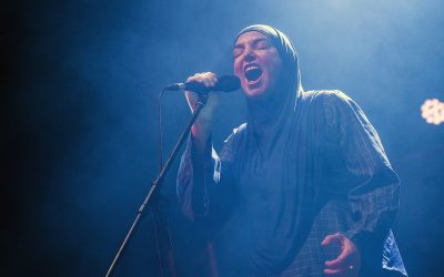 Découvrez l’histoire captivante derrière le tube planétaire de Sinéad O’Connor : “Nothing Compares 2 U” !