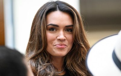 Découvrez l’incroyable rencontre entre Diane Leyre et Iris Mittenaere : Miss Univers va bénéficier des précieux conseils de notre reine de beauté nationale !