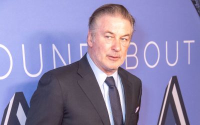 Explosion tragique sur un plateau de tournage : Alec Baldwin risque d’être poursuivi pour homicide une fois de plus