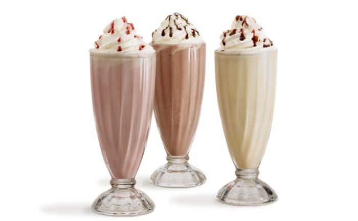Milk-shake à la vanille et à la crème pour le goûter