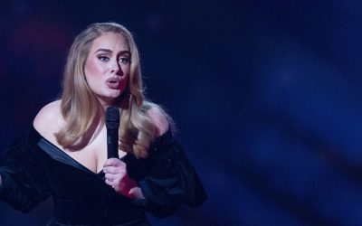 Las Vegas : Une catastrophe inattendue prive Adele de son précieux café, et les conséquences sont dramatiques ! Migraines fulgurantes et tremblements incontrôlables la plongent dans une détresse insoutenable. Découvrez le cauchemar vécu par la célèbre chanteuse britannique.