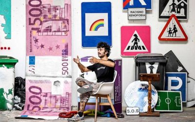 Un célèbre street artiste portugais critique violemment la visite du Pape François avec un tapis de billets de banque !