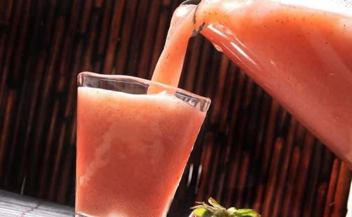 Comment faire un smoothie goyave-fraise