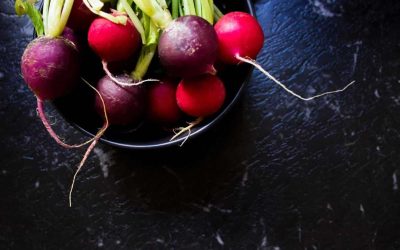 Découvre les incroyables bienfaits et propriétés du radis consommé à jeun !
