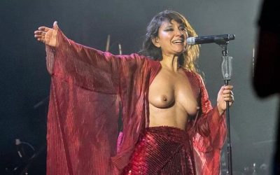 La liberté d’exhiber tes seins : Pourquoi le geste de la chanteuse espagnole Amaral est-il si important ?