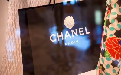 Mode florale : ces marques de vêtements avec des logos ou des emblèmes fleuris