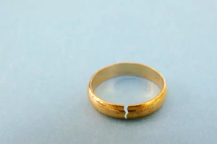 broken jewellery