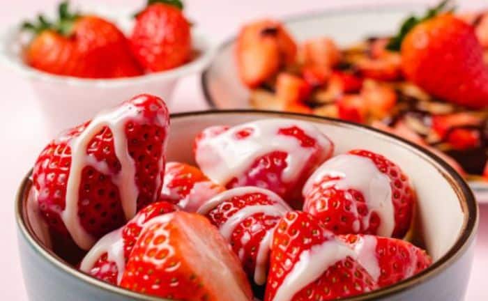 Comment faire un smoothie aux fraises et au lait concentré