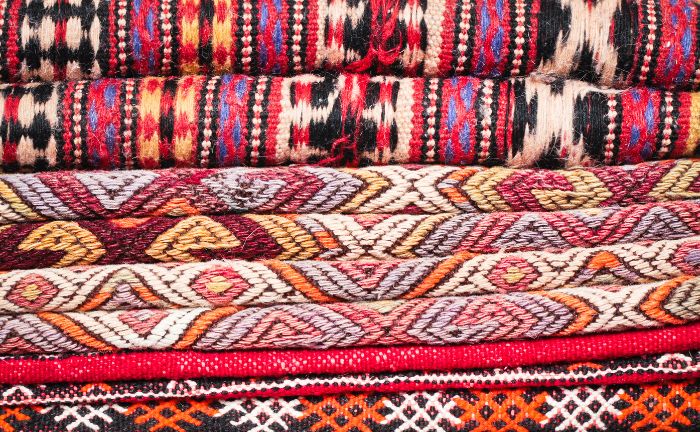 Tapis Kilim décoration hivernale chaleureuse