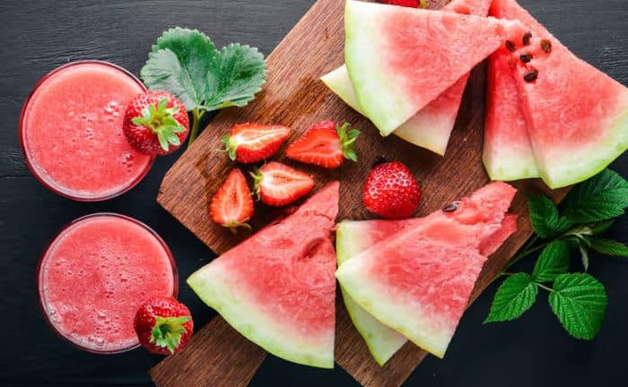 Comment faire un smoothie pastèque-fraise