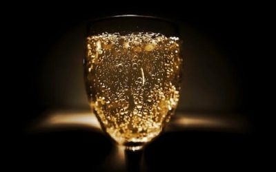 Découvre l’origine mystérieuse des bulles dans nos boissons préférées !