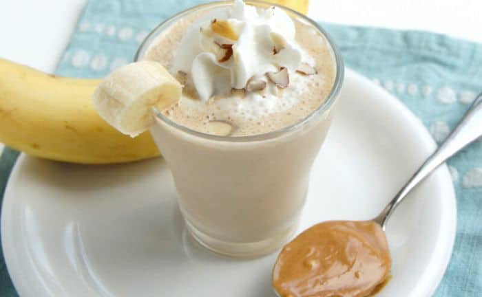 Conseils pour préparer un smoothie à la banane et au beurre de cacahuète