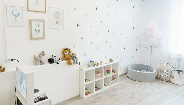 Une aire de jeux dans la chambre des enfants