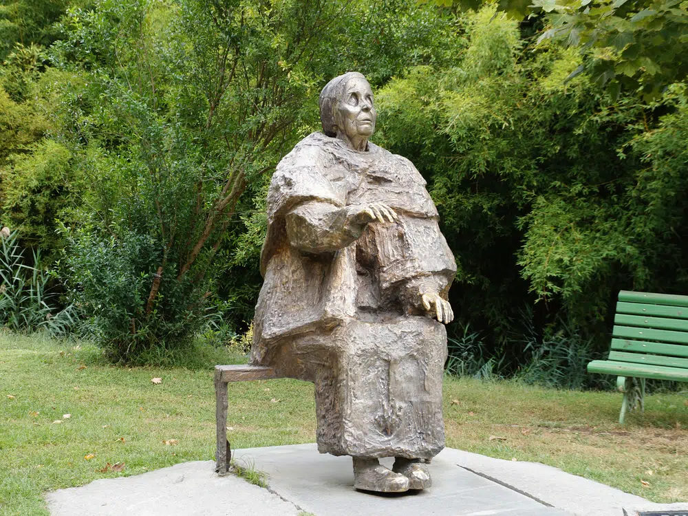 Baba Vanga 2024 : Les prédictions de la célèbre voyante, assassinat de Poutine, attaque terroriste, crise économique… Baba Vanga