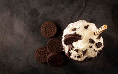 Découvre comment réaliser un milkshake crémeux aux Oreo sans glace, facilement et rapidement !