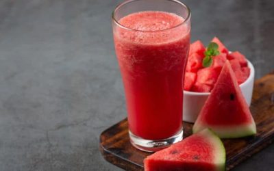 Découvrez le délicieux smoothie à la pastèque sans lait, la boisson rafraîchissante idéale pour les journées chaudes !