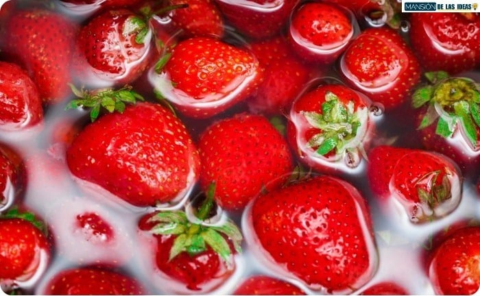 laver les fraises fraîches