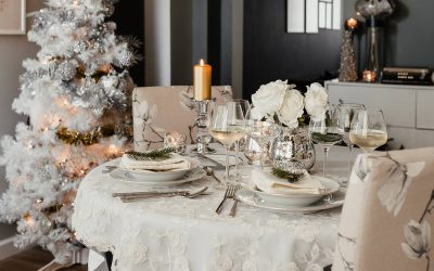 La table de Noël va briller de mille feux avec la décoration la plus éblouissante !