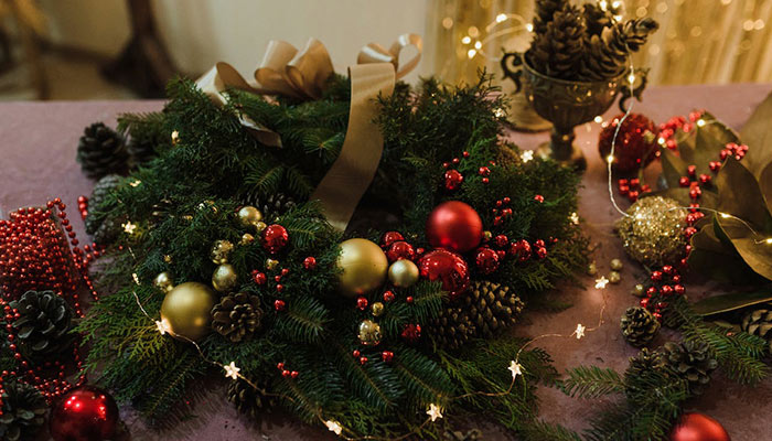 Couronne de Noël verte et rouge