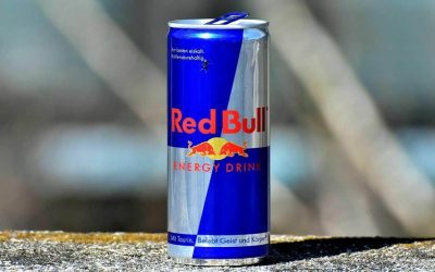 Bebidas énergisantes ou café : lequel est le plus caféiné ? Découvrez la réponse surprenante !