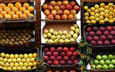 Découvrez pourquoi les médecins et nutritionnistes vous conseillent de manger la peau des fruits ! 🍎🍌🍊