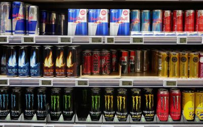 Découvre les avantages et les inconvénients de la taurine, un autre stimulant similaire à la caféine ! 🐂☕️