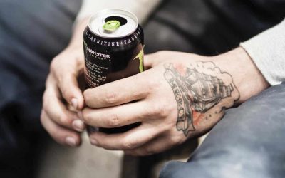 Découvre les effets surprenants qu’a une boisson énergisante sur ton corps pendant 24 heures !