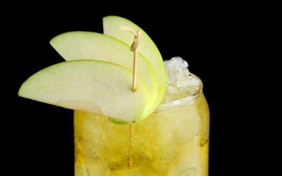 Découvre les 6 bienfaits essentiels du jus de poire pour ta santé : une source de flavonoïdes incontournable ! 🍐💪