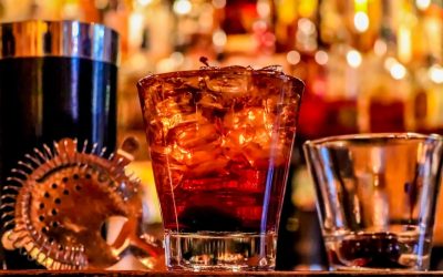 Découvre les différences entre un Trago et un Cocktail, et laisse-toi séduire par leurs 3 versions les plus délicieuses !
