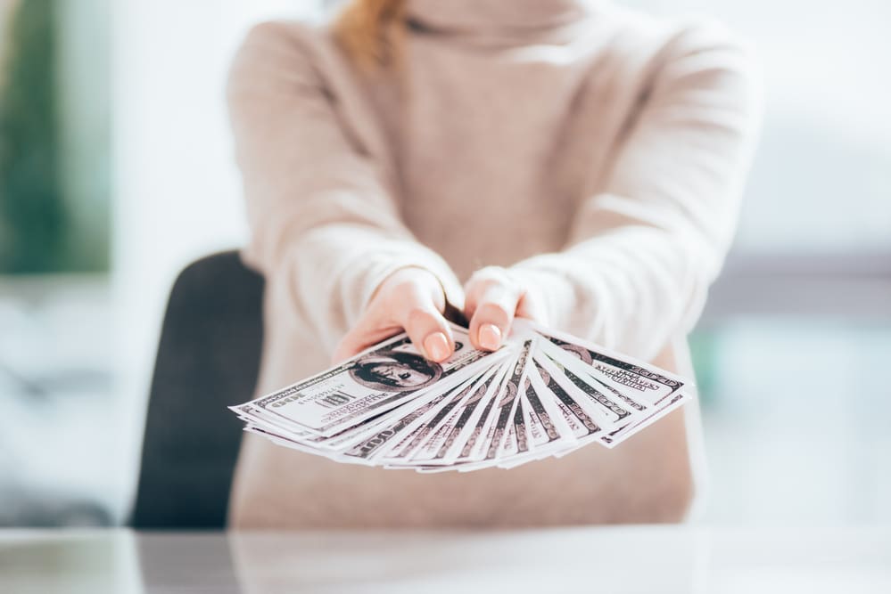 Horoscope 2024 : Les 3 signes astrologiques qui auront des rentrées d’argents imprévues durant le mois de mars ! Le Taureau : La concrétisation de la stabilité en fortune