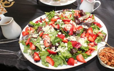 Découvre l’incroyable pouvoir antioxydant de la salade aux fraises pour une santé boostée et une explosion de saveurs !