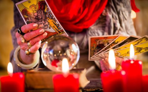 Voyance en ligne : Découvrez tous les avantages et les pièges à éviter pour une consultation réussie ! La voyance en ligne pour bien commencer l'année