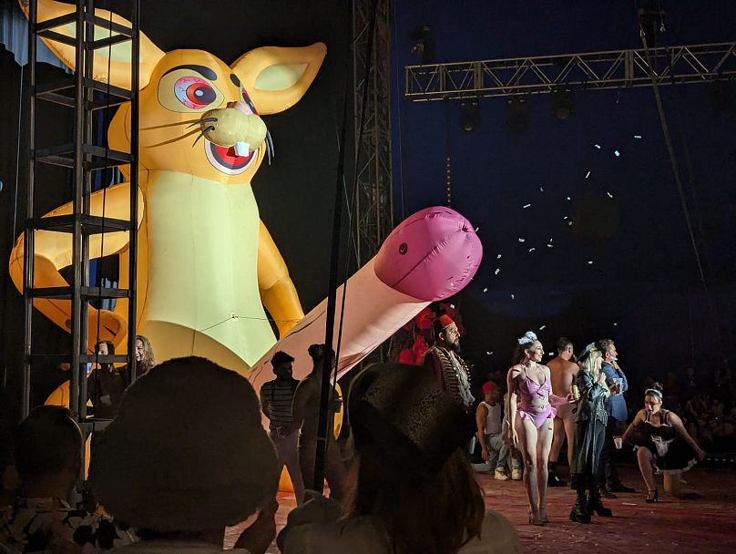 Le Lapin Joyeux du Cirque du Vulgar