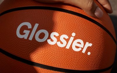 Glossier Soutient Équipe USA Basketball avec un Boost Beauté Inégalé pour les JO
