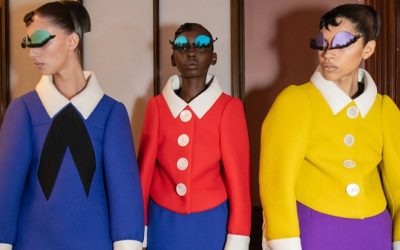 Le défilé automne 2024 de Marc Jacobs : Beauté audacieuse des coiffures vintage aux cils extravagants