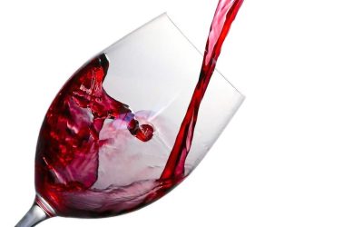 Le secret choquant derrière l’utilisation d’un décanteur pour servir votre vin !
