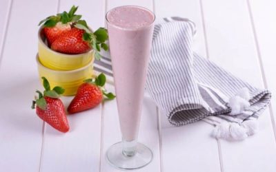 Ce Smoothie Glacé va Révolutionner Votre Été et Vous Hydrater comme Jamais !