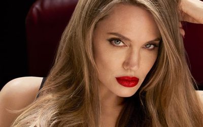 Découvrez Angelina Jolie, nouvelle égérie de la gamme maquillage Tom Ford