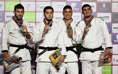 Abu Dhabi Judo Grand Slam 2024 : Les poids lourds s’affrontent sur le devant de la scène !

Préparez-vous pour un spectacle époustouflant au Grand Slam de judo d’Abu Dhabi 2024, où les plus grands champions des catégories lourdes vont s’affronter dans des combats mémorables ! Qui sortira vainqueur de cette bataille titanesque ? Ne manquez pas cet événement incontournable qui promet des moments de tension et d’émotion !