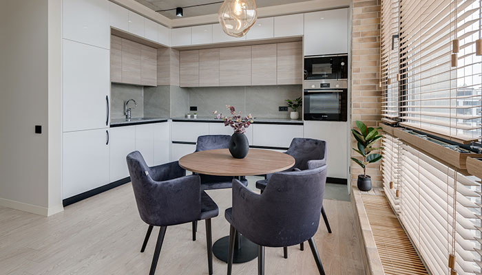 bureau de cuisine blanc