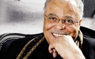 James Earl Jones a touché 7 500 $ pour la trilogie Star Wars—Découvrez l’histoire